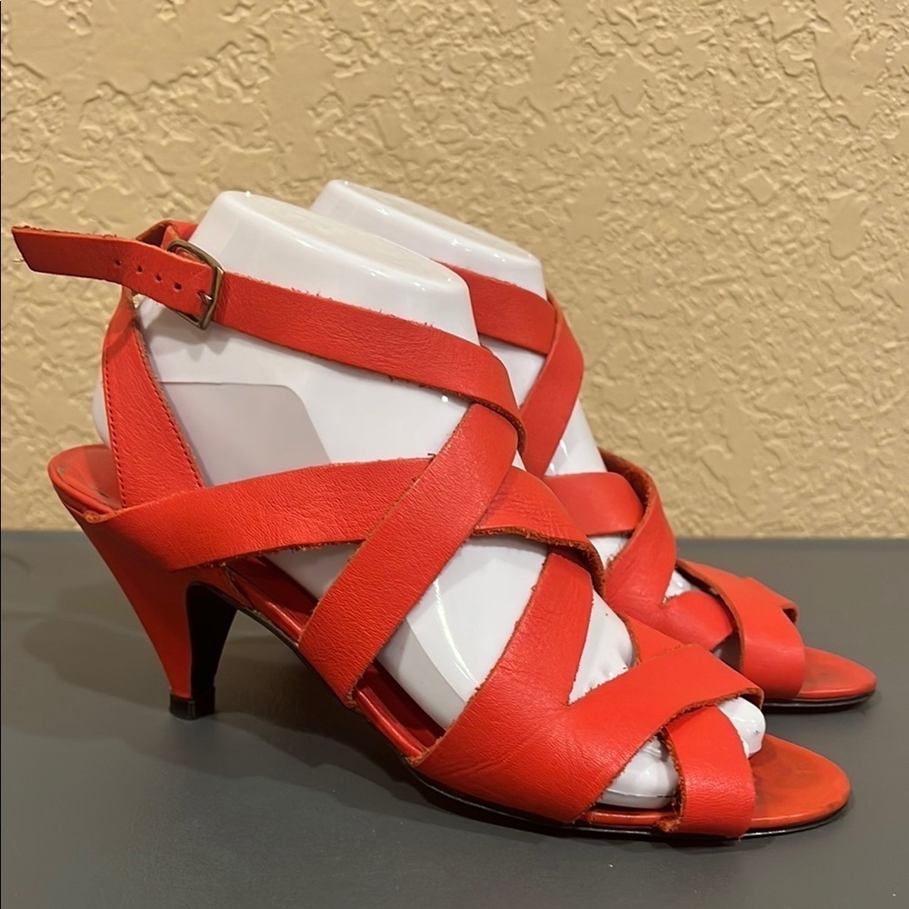 Vintage Hipoppotamus Red Leather Strappy Heels Size 8.5M sandals